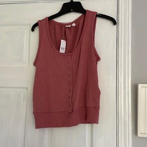 Gap tank top